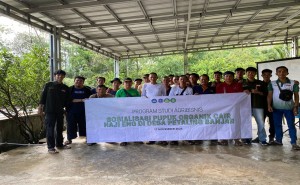 Tingkatkan Minat Petani Gunakan Pupuk Organik Cair, Mahasiswa Agribisnis UBB Gelar Penyuluhan di Desa Petaling Banjar