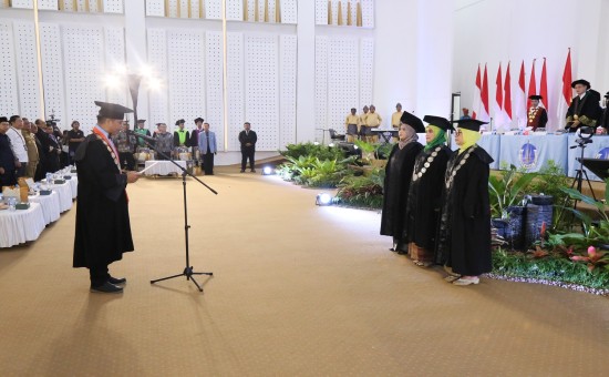 UBB Peringati Lustrum IV, Kukuhkan Tiga Guru Besar Perkuat Kapasitas Akademik