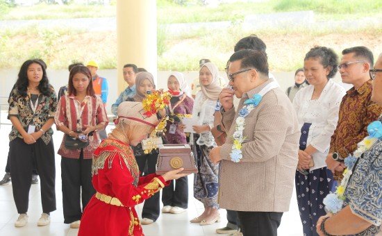 Wamenko Otto Hasibuan Tekankan Kesadaran Hukum dan Kepemimpinan Mahasiswa di UBB
